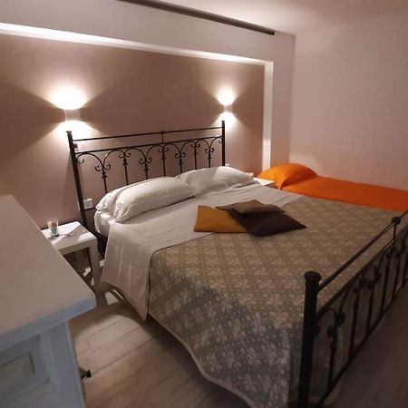 La Nicchia Del Borgo Apartment Taranto Exterior photo